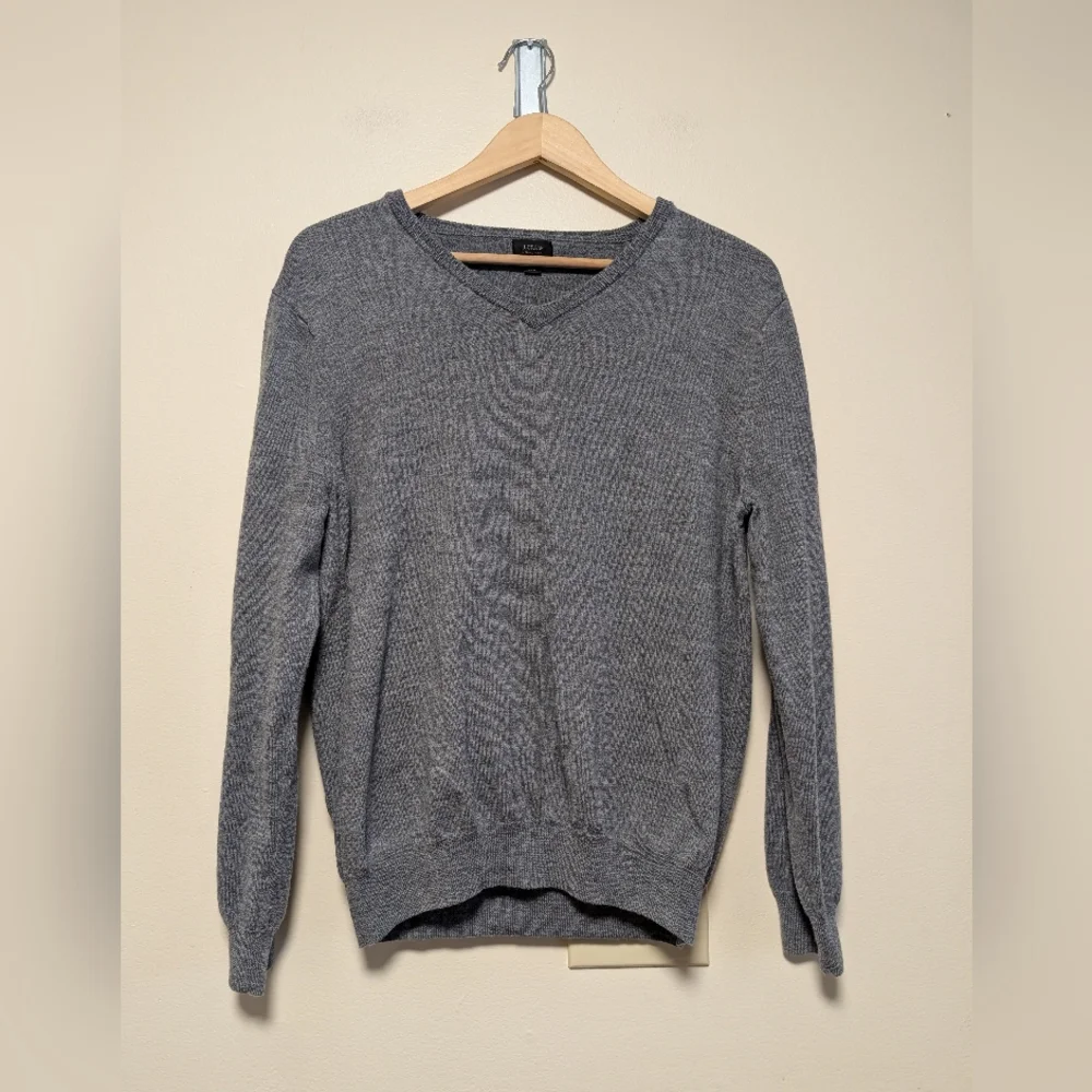 J.Crew Merino Wool Gray V-Neck Sweater L Classic Lightweight Knit